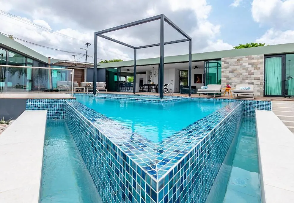 Villa Sea View Luxury Willemstad 0*,
